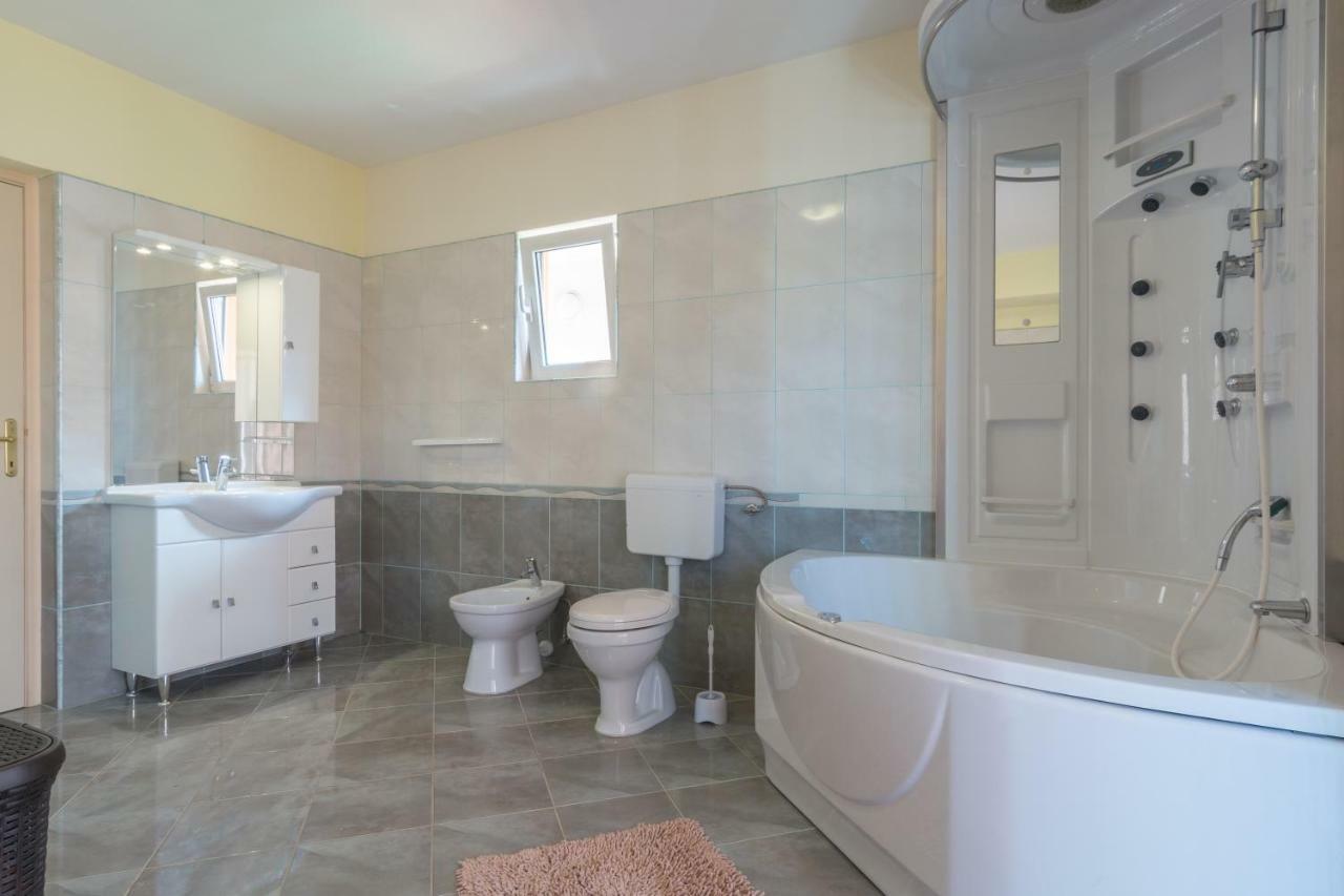 Holiday Home Matela Ζαντάρ Εξωτερικό φωτογραφία